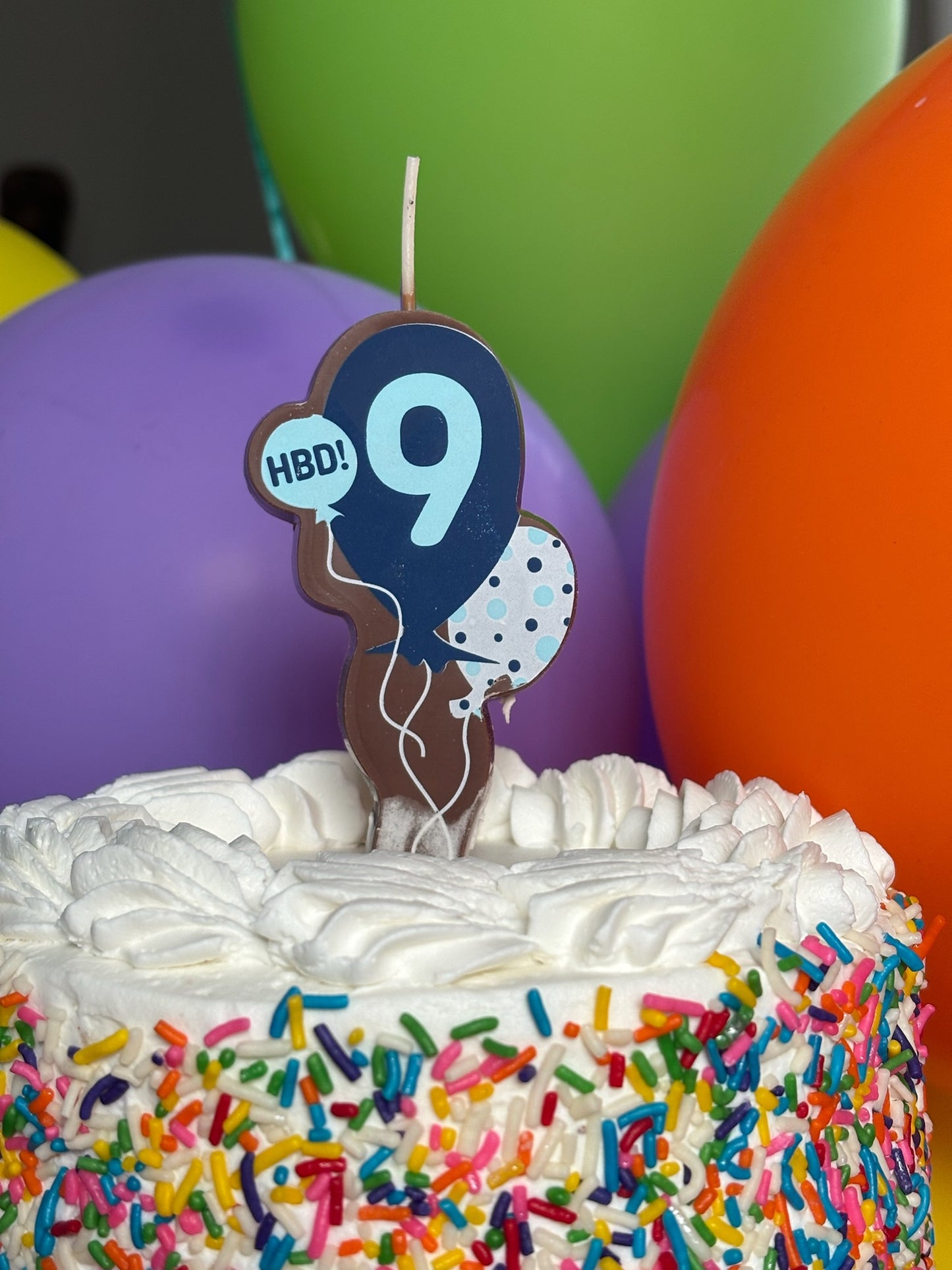 Case Pack: #9 balloons (5-count, Milk Chocolate)